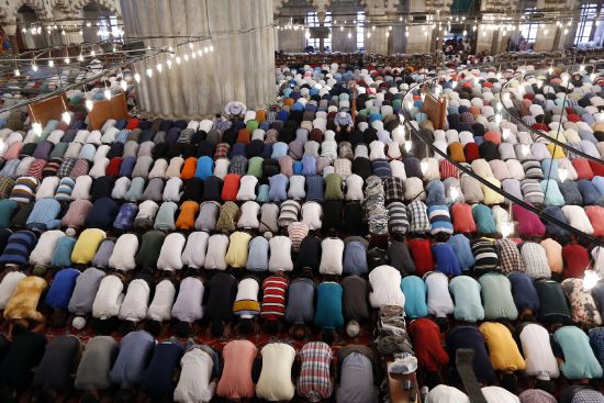 Bayram namazı saat kaçta kılınacak? İşte il il namaz saatleri